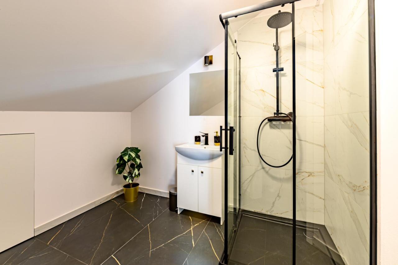 Apartament 5Th Floor Краков Экстерьер фото